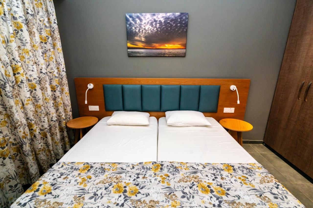 Helios Bay Hotel And Suites Klorakas Eksteriør billede