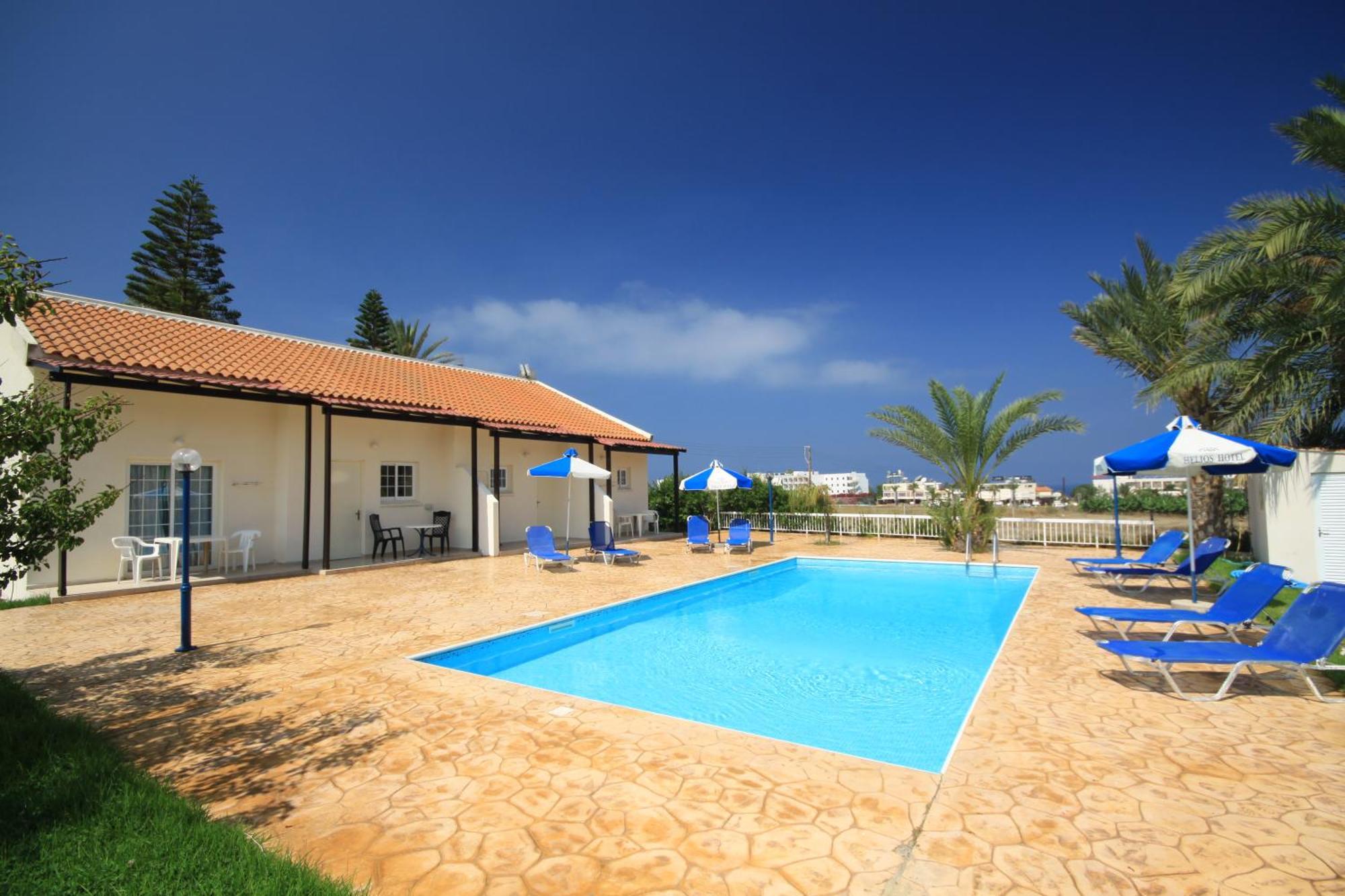 Helios Bay Hotel And Suites Klorakas Eksteriør billede