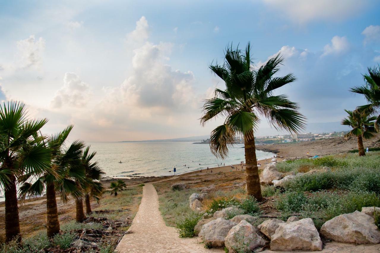 Helios Bay Hotel And Suites Klorakas Eksteriør billede