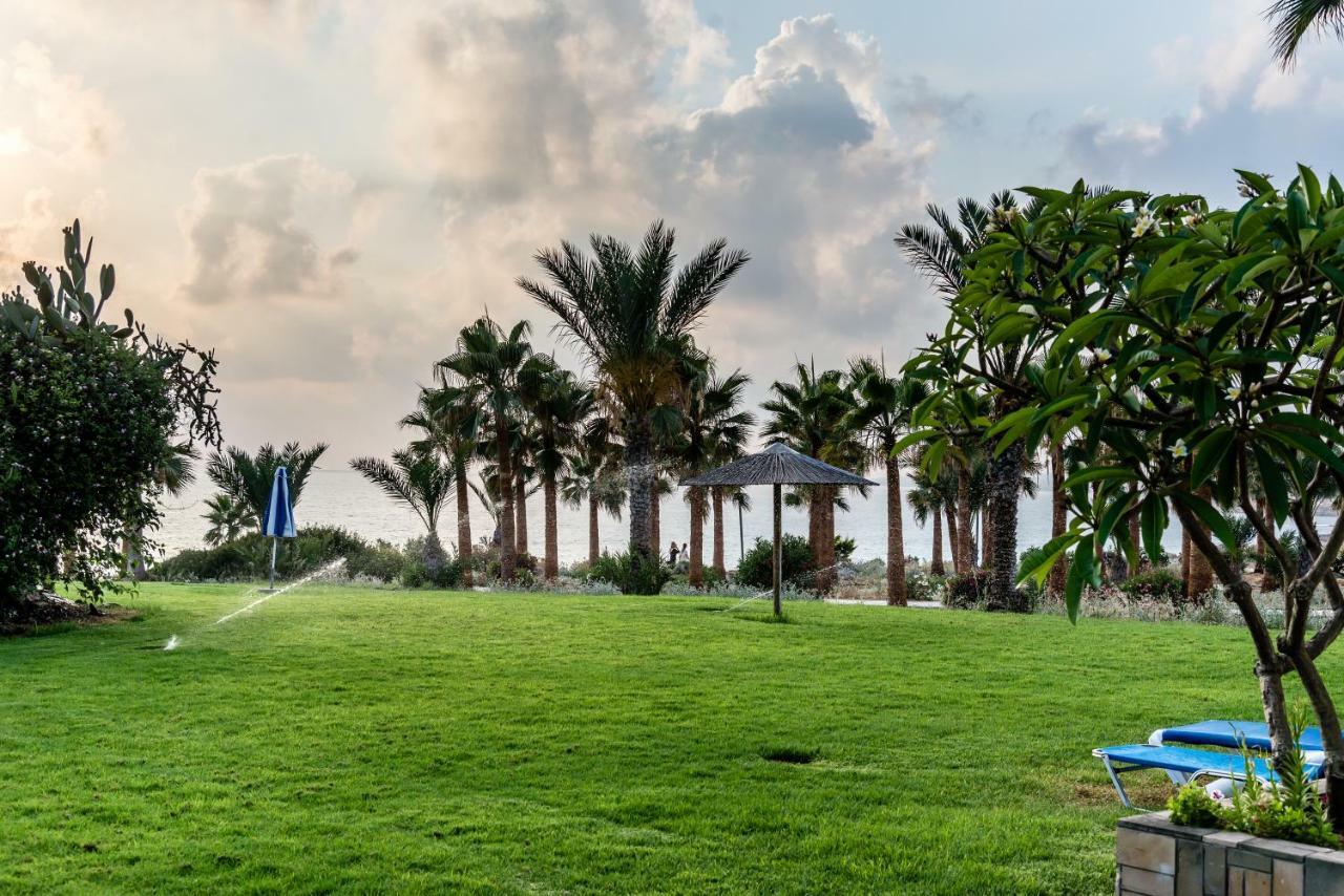 Helios Bay Hotel And Suites Klorakas Eksteriør billede